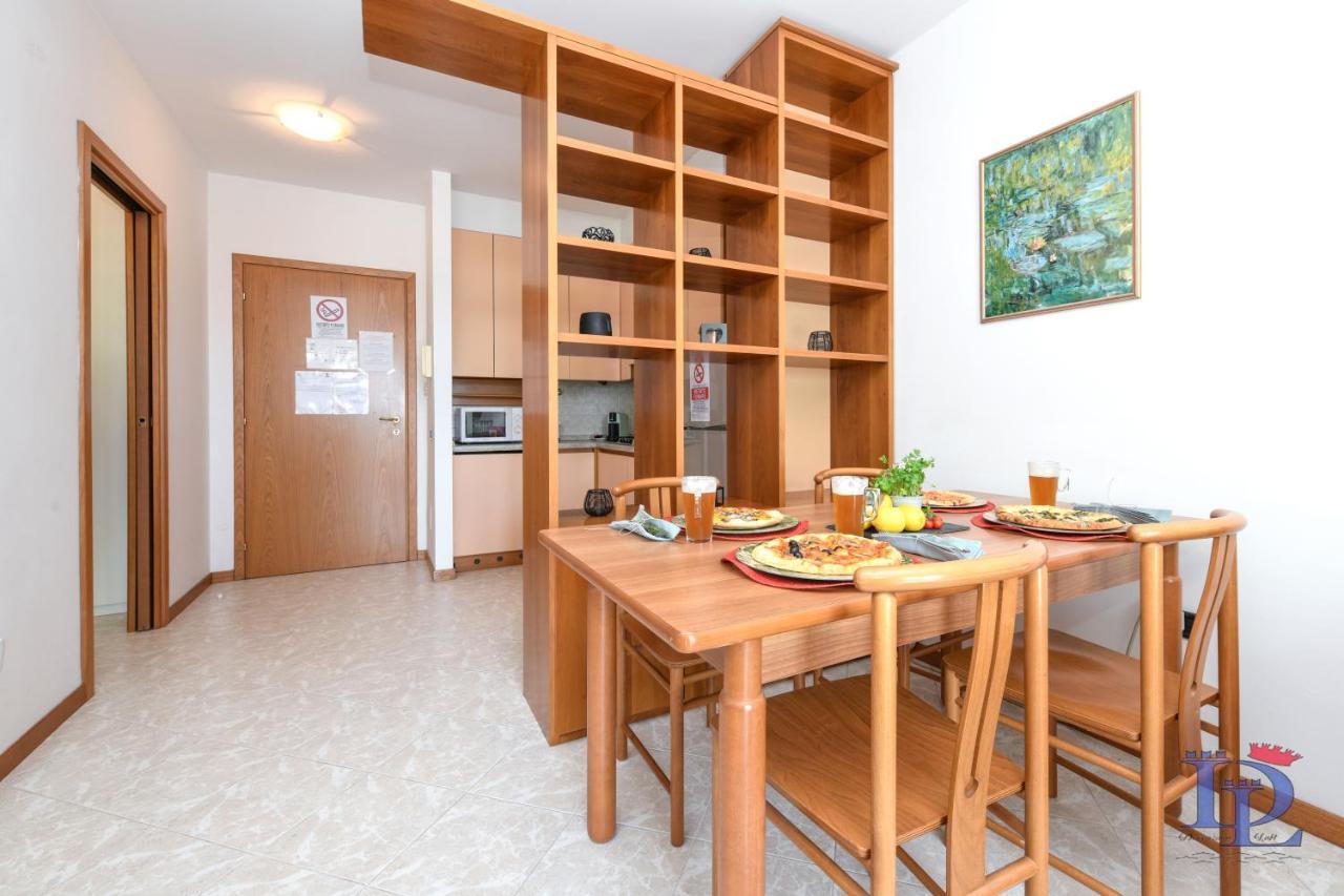 Desenzanoloft Official Partner Marriott Homes & Villas - A Casa Di Attila Ντεζεντσάνο ντελ Γκάρντα Εξωτερικό φωτογραφία